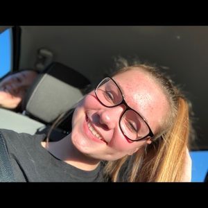 Meet your Posher, Gillian